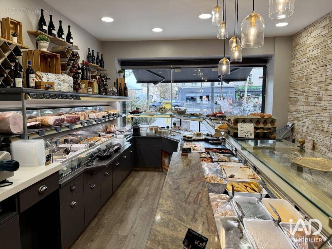 Photo 1 - Commerce à TOURS