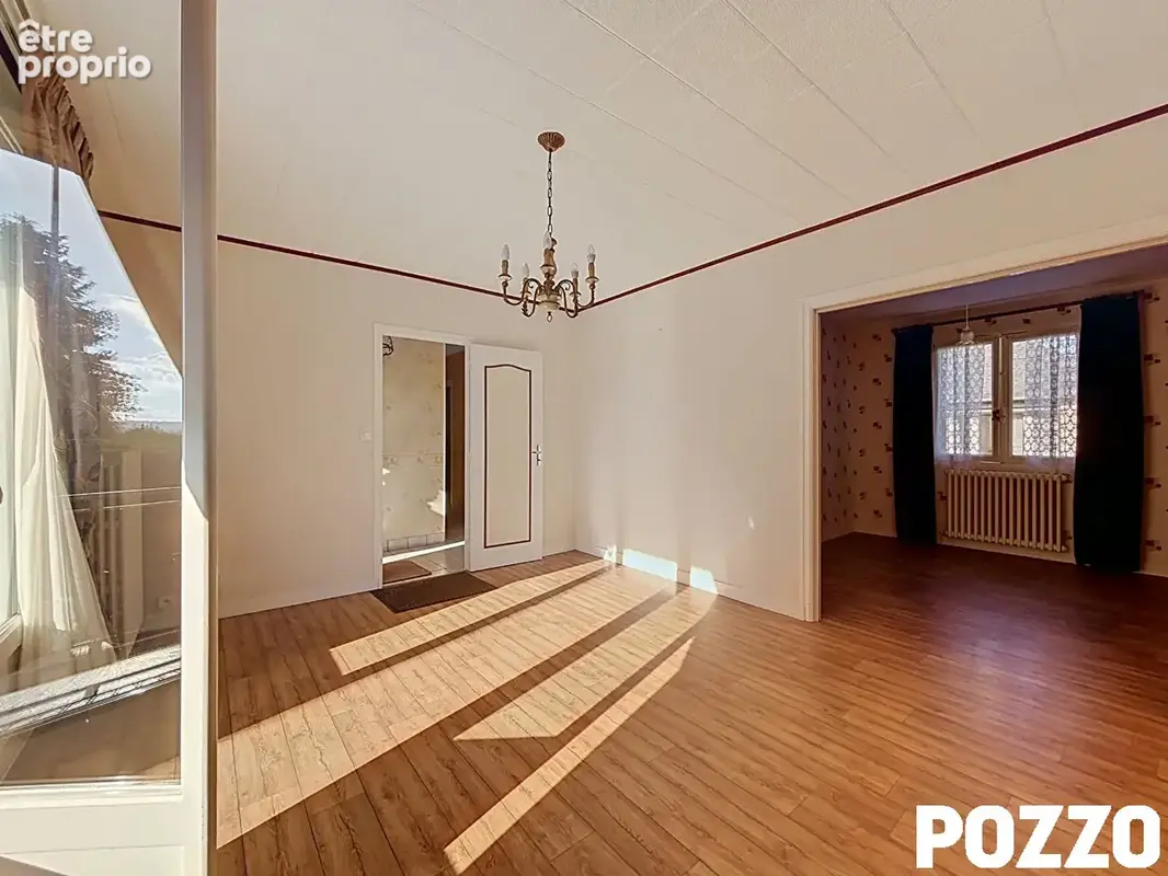 A vendre - pavillon sur sous sol centre bourg de torigni-sur-vire !!! - photo 3
