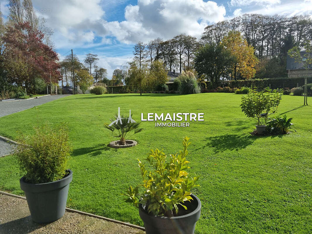 Maison à SAINT-ROMAIN-DE-COLBOSC