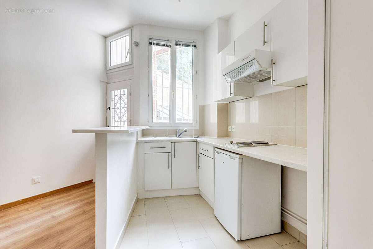 Appartement à PARIS-14E