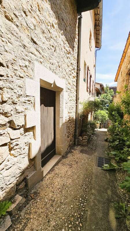 Authentique demeure avec grange et jardin - photo 18