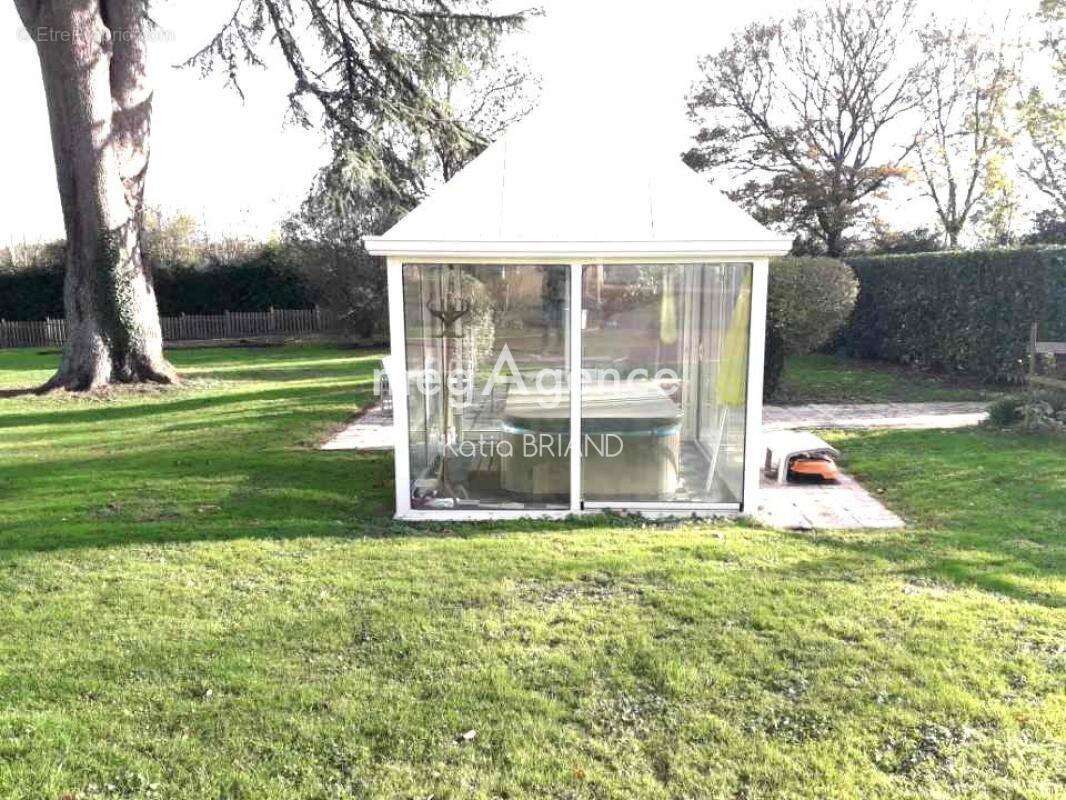 Maison avec 7 chambres - photo 2