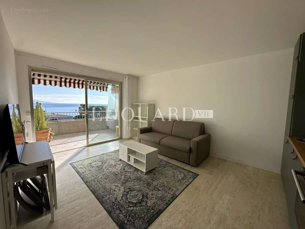 Appartement à ROQUEBRUNE-CAP-MARTIN