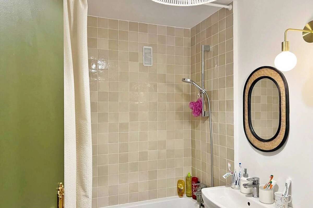Appartement à SAINT-MAUR-DES-FOSSES