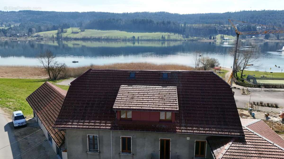 Appartement à SAINT-POINT-LAC