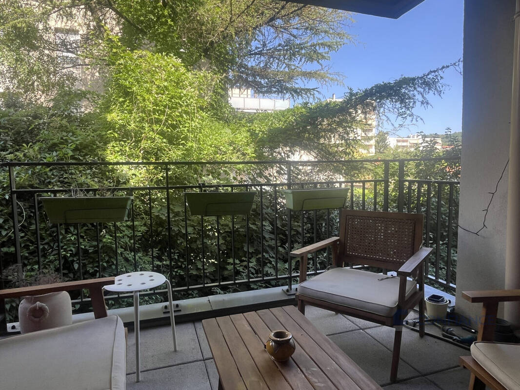 Appartement à OULLINS