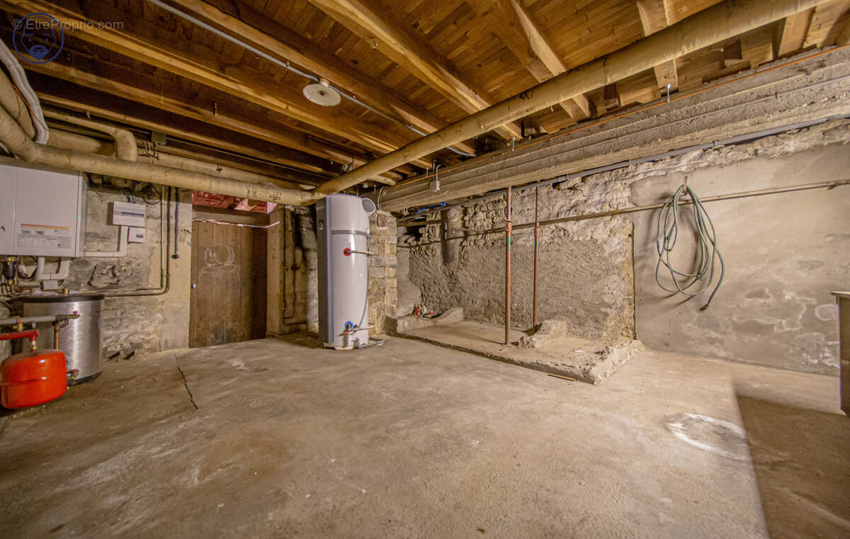Maison de caractère avec dépendance et nombreuses possibilités d’aménagement - photo 31