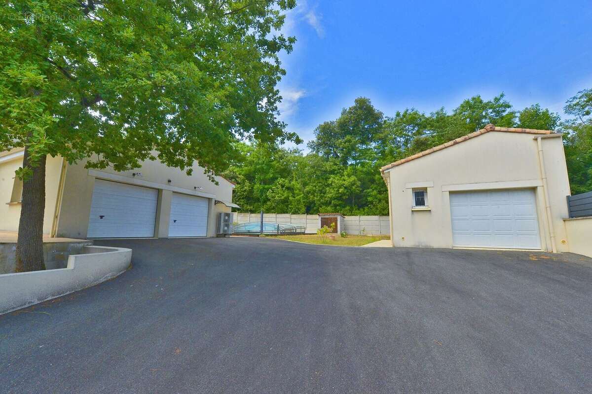 Maison à MESCHERS-SUR-GIRONDE