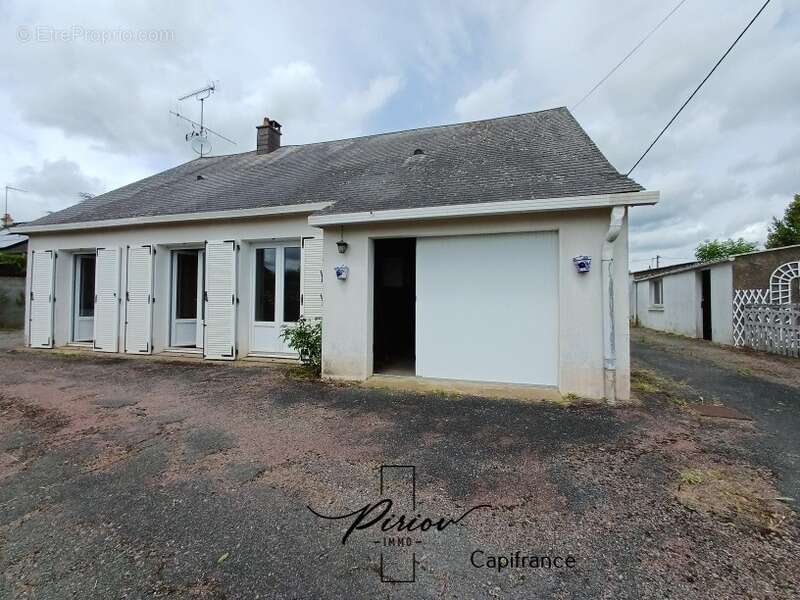 Maison à DOUE-LA-FONTAINE
