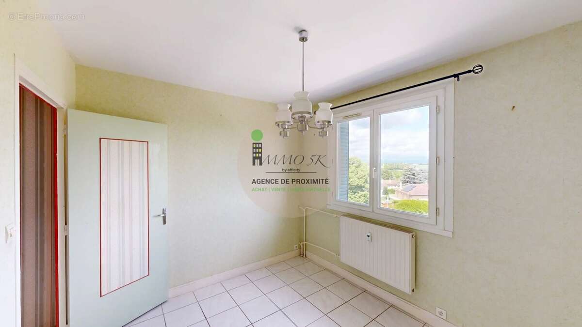 Appartement à RILLIEUX-LA-PAPE