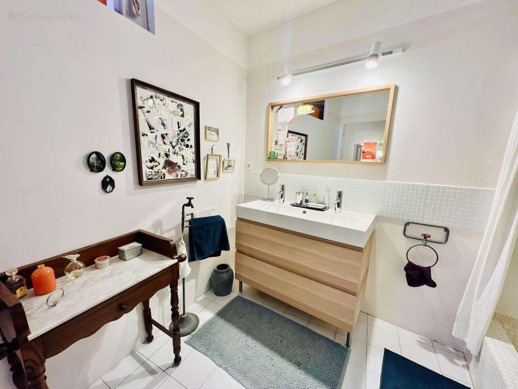 Maison de village avec Chambre d'hote et commerce - photo 6