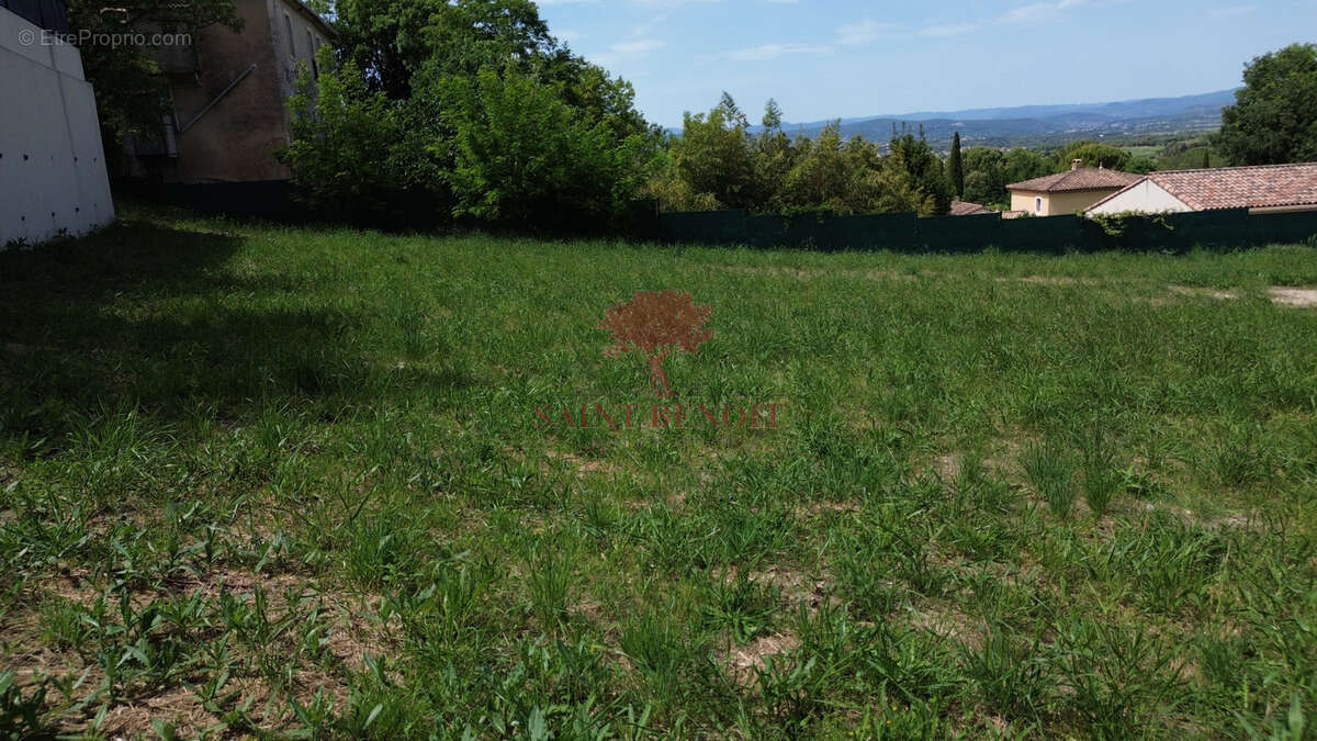 Terrain à LE POUGET