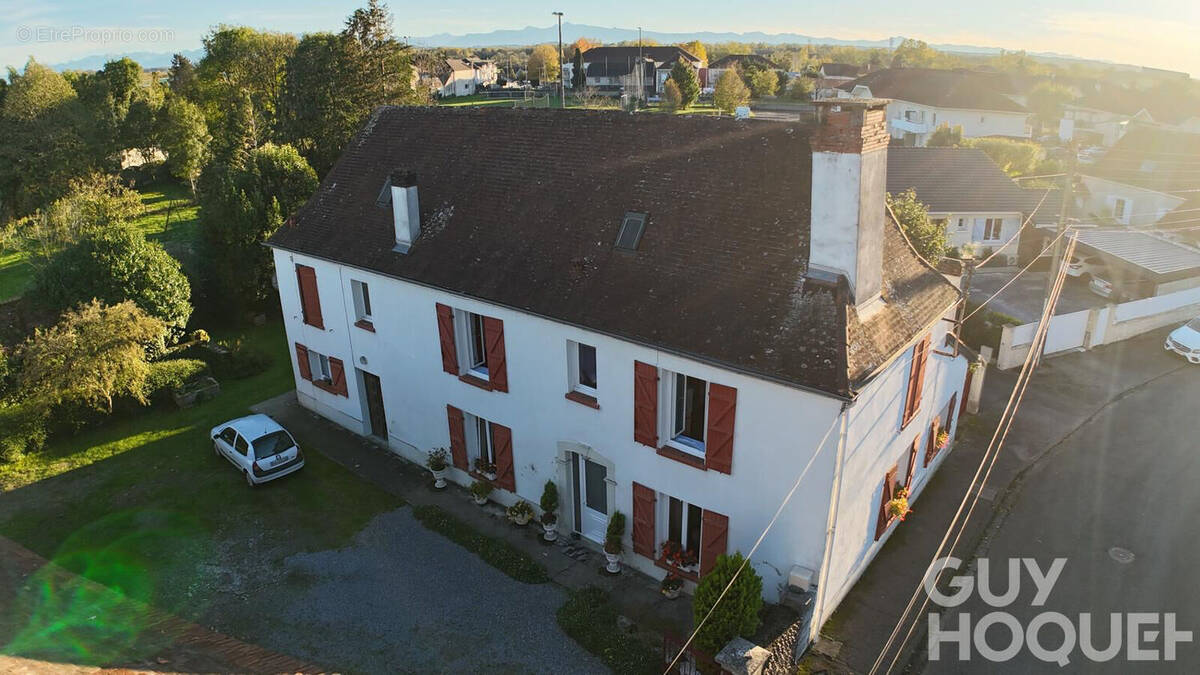 Appartement à ARTIX