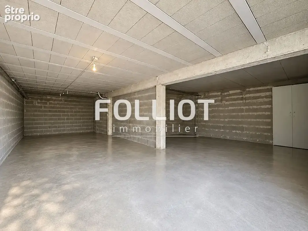 À vendre - Maison 3 chambres sur un terrain de plus de 2 500 m² à Saint-Planchers - photo 11