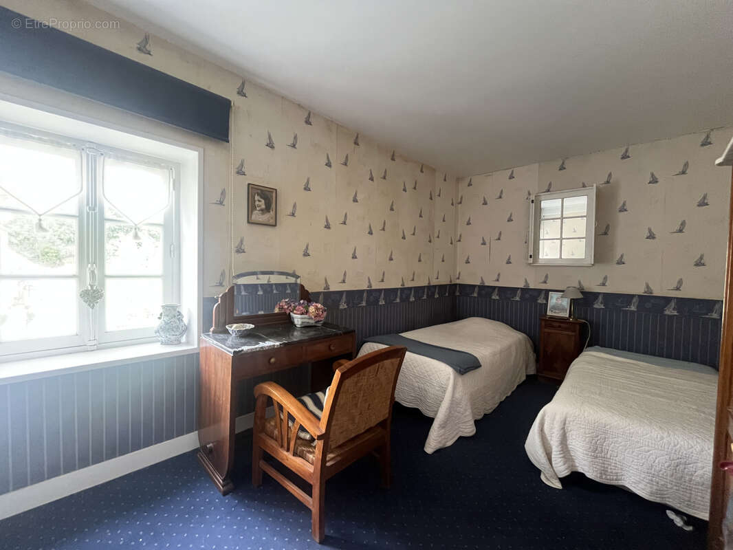 Maison 87 m² à Saint-Laurent-Sur-Mer  - photo 10