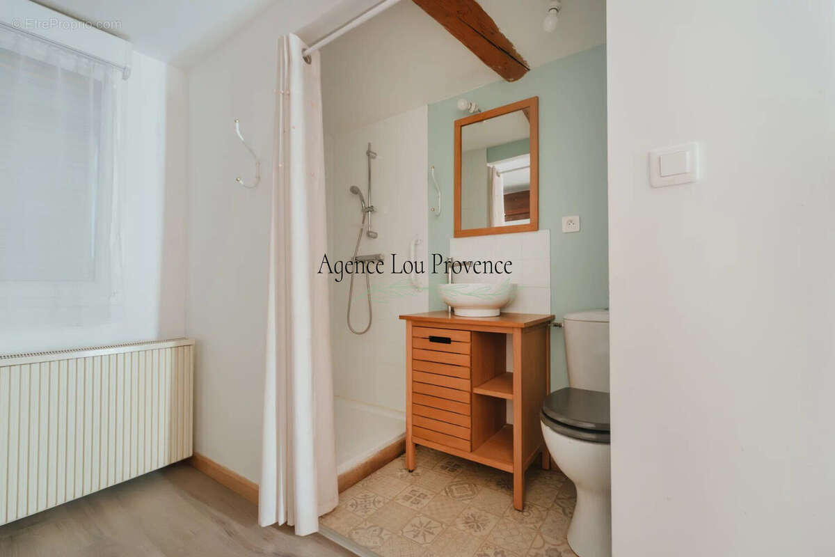 Maison 153 m² à Noves  - photo 4