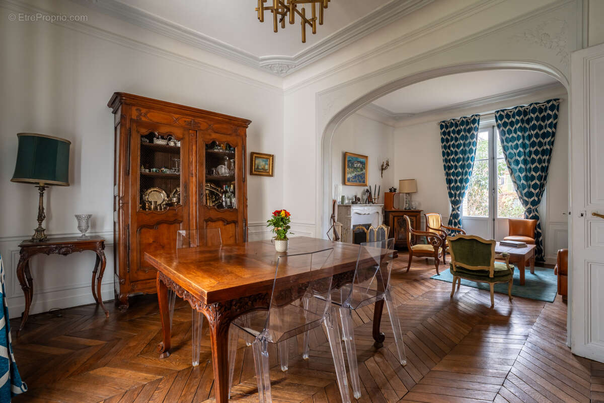 Maison à LE VESINET