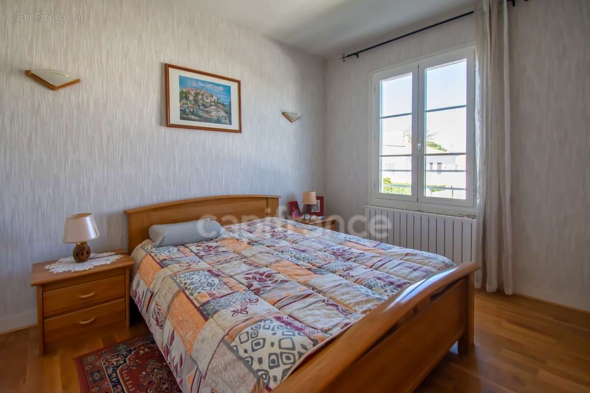 Vaux-sur-mer – maison 160 m² avec piscine, à proximité de pontaillac - photo 19
