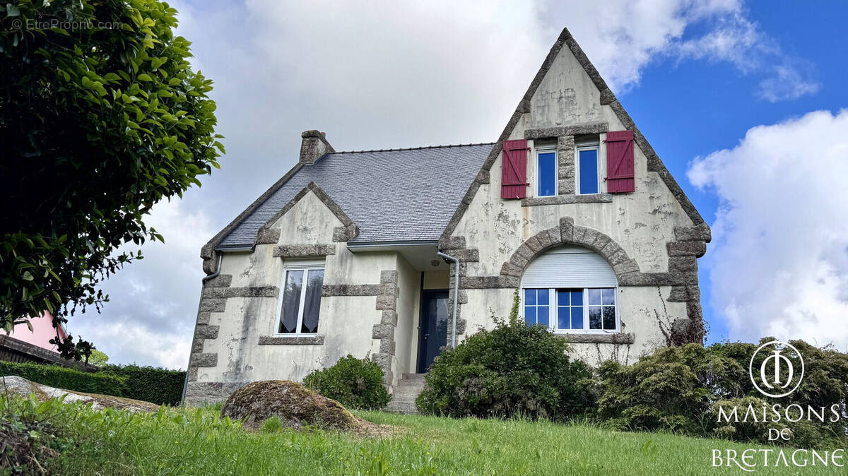 Maison à PONT-AVEN