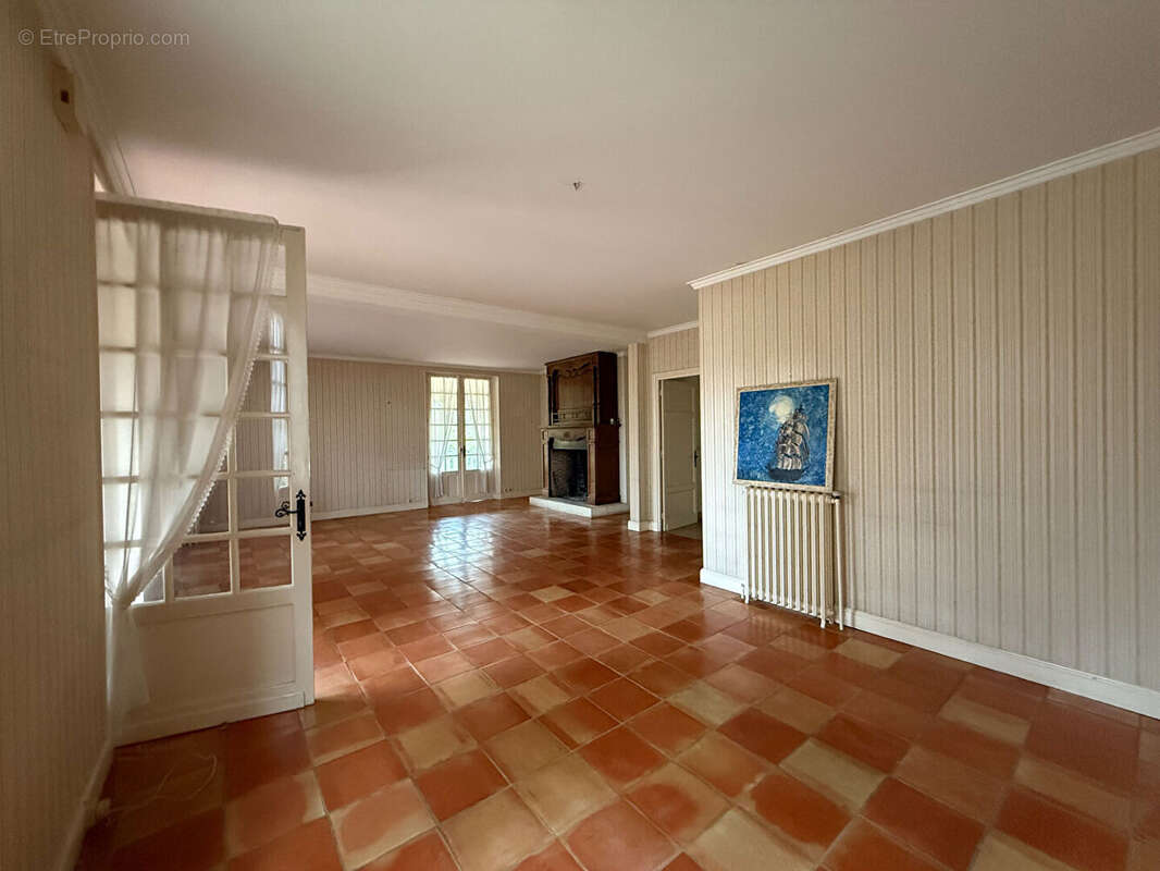 Maison à PUJOLS