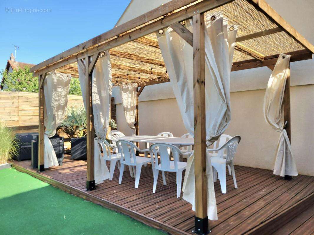 Maison à FOURCHAMBAULT