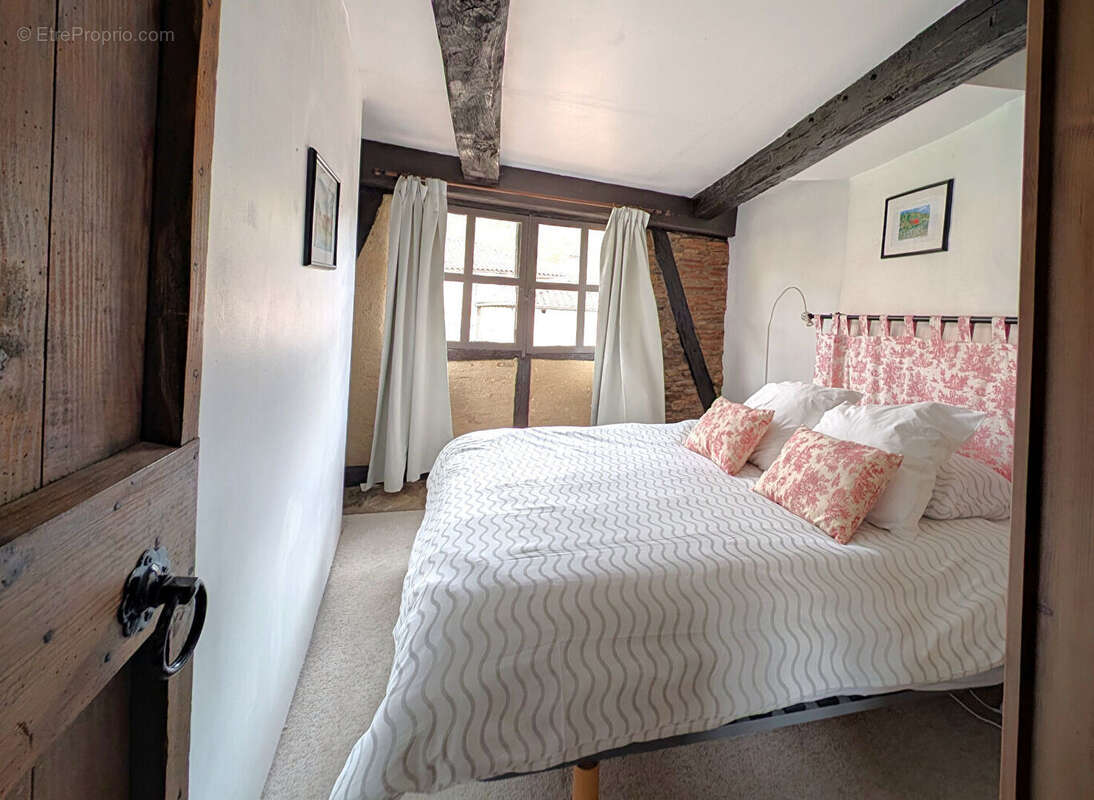 Maison à SAINT-ANTONIN-NOBLE-VAL