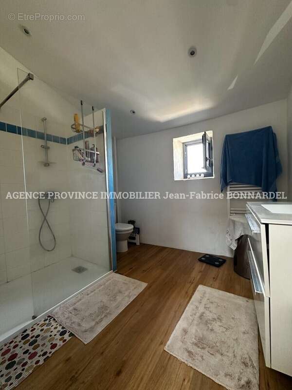 Maison 135 m² à Taulignan  - photo 13