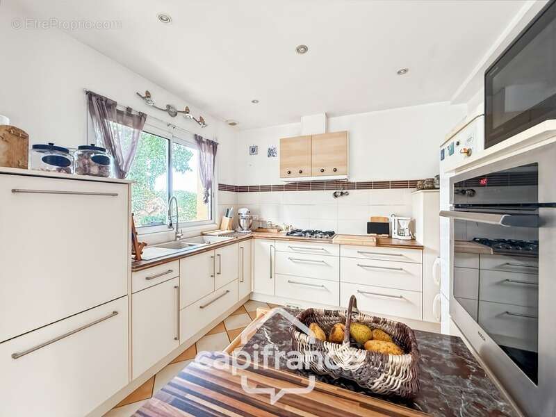 Maison à NOYAL-PONTIVY