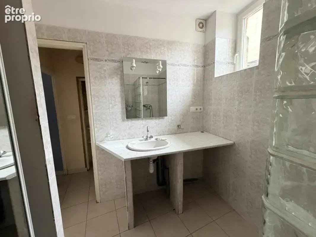 Appartement de type 2 idéalement situé dans le coeur historique de nîmes - photo 5
