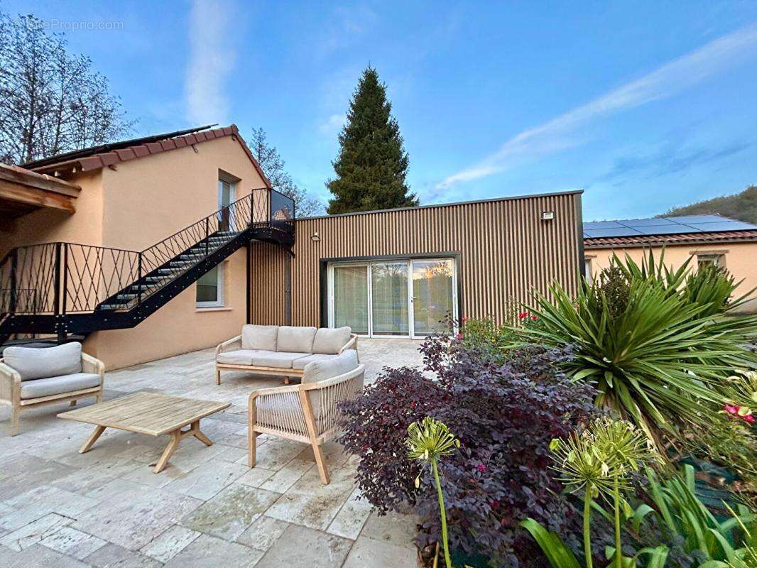 Maison à LES EYZIES-DE-TAYAC-SIREUIL