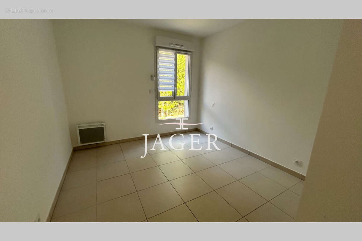 Appartement 61 m² à Grimaud  - photo 4