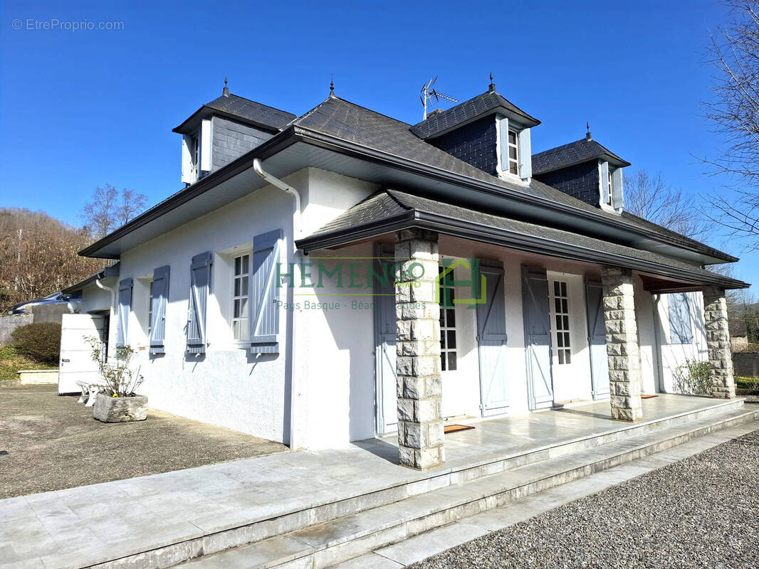 Maison à ALOS-SIBAS-ABENSE