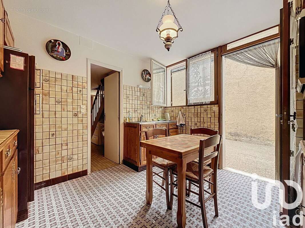 Photo 8 - Maison à CHATEL-CENSOIR