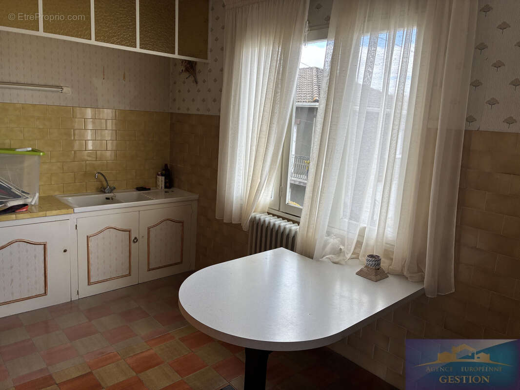 Maison à POUEYFERRE