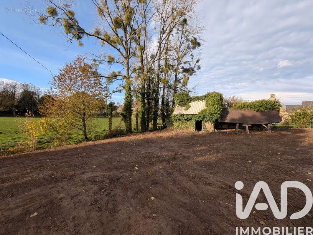 Terrain 1570 m² à Le Loroux  - photo 5