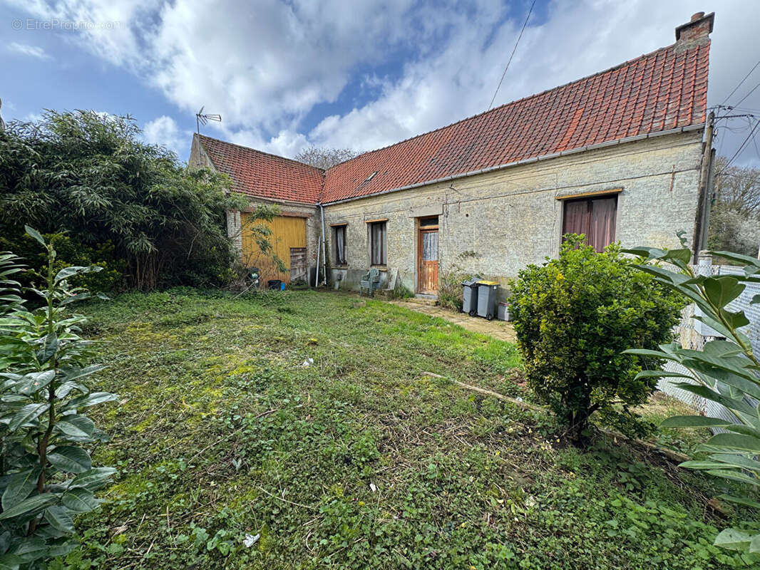 Longère individuelle à rénover avec sa grange sur 1042 m² à SAULTAIN - photo 2