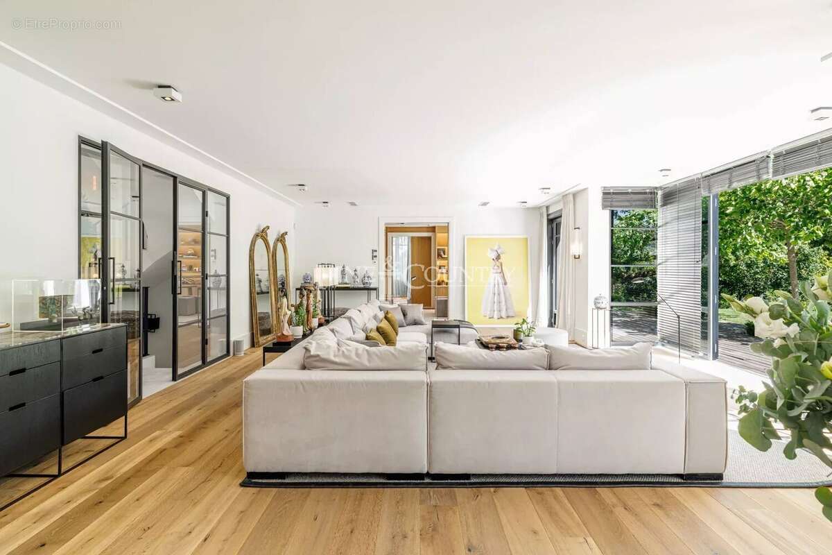Maison à MOUGINS