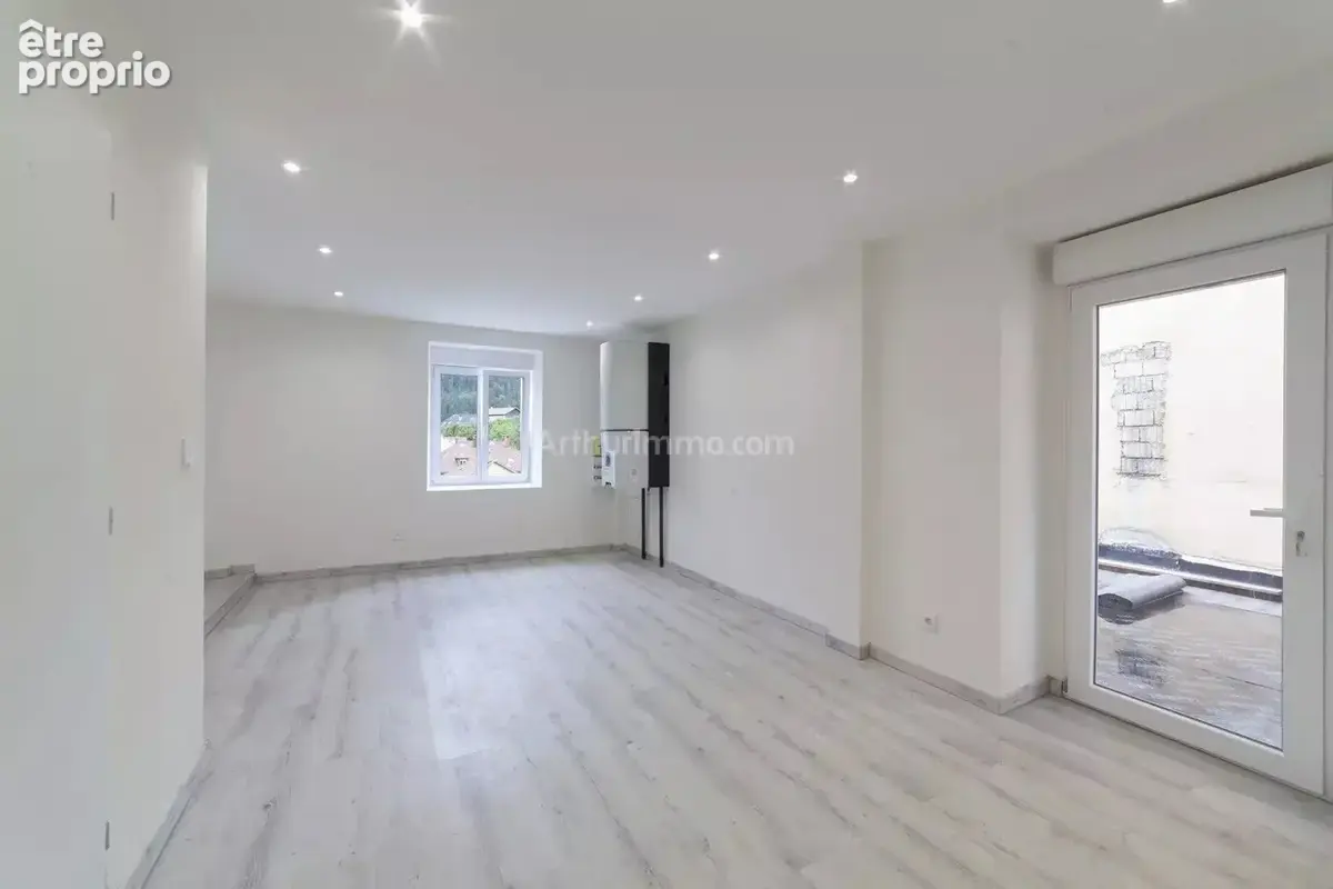 Appartement à VILLERS-LE-LAC