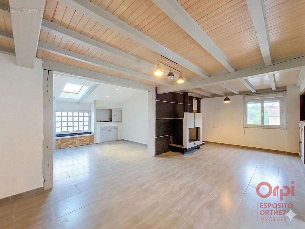 Spacieuse maison familiale T6 avec jardin et garage – À deux pas du centre-ville d'Amou  - photo 3