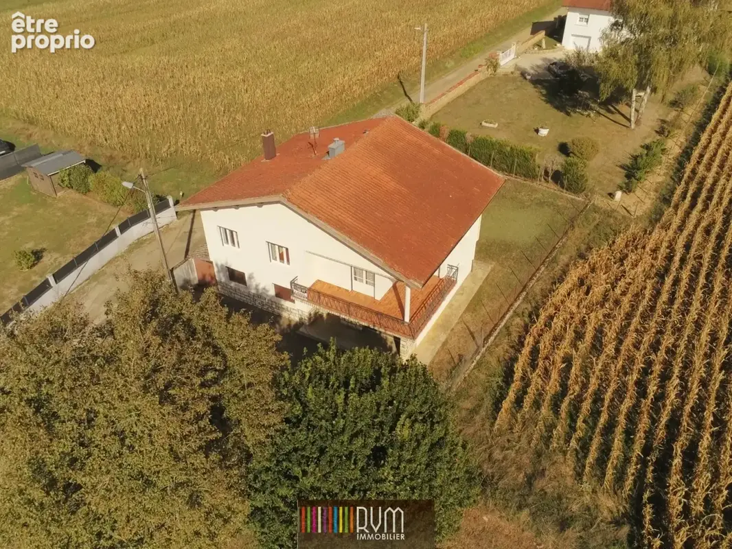 Maison 4 pièces 103 m² à vendre à Villereversure (01250) - photo 3