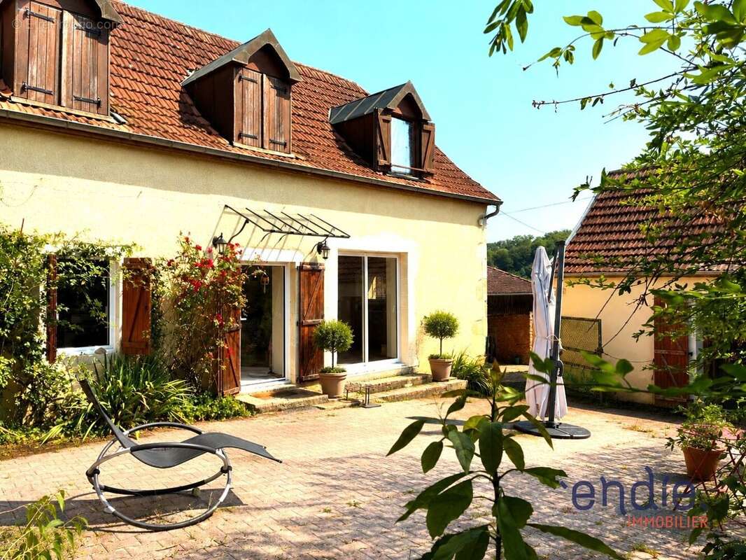 Propriété avec dépendances sur 7,5 hectares au charme authentique - photo 14