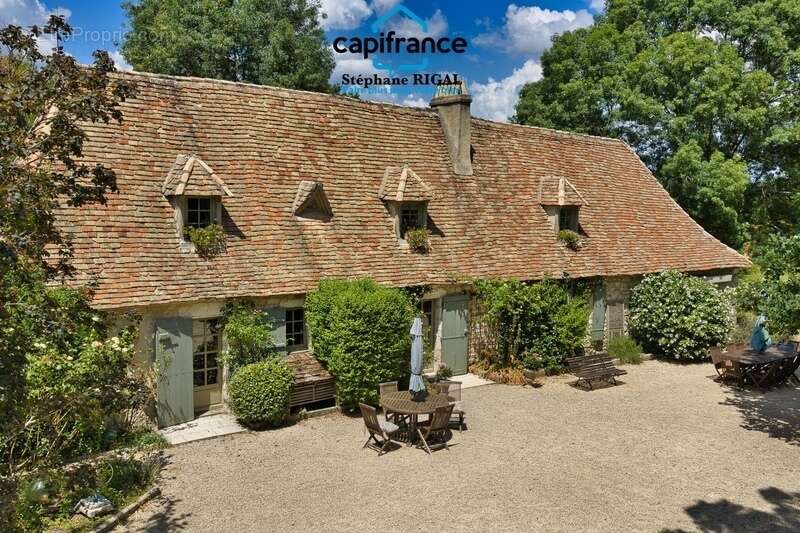 Propriete à vendre à Beaumontois en Périgord, Maison et gîte de 340m2 habitables sur 1,7ha avec piscine - photo 21