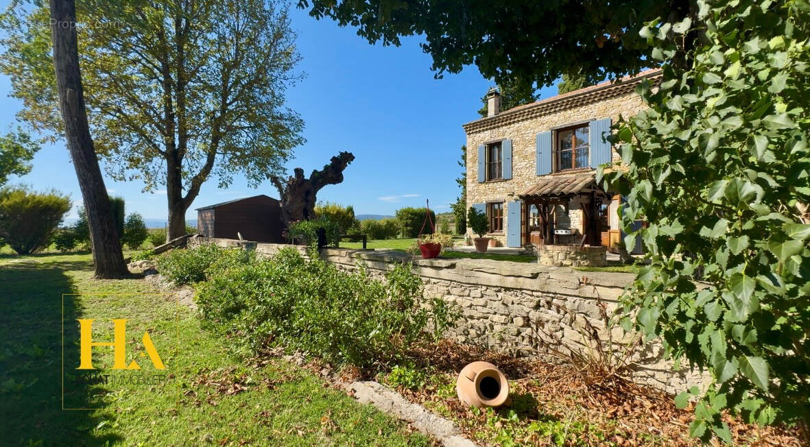 Maison à CHAROLS