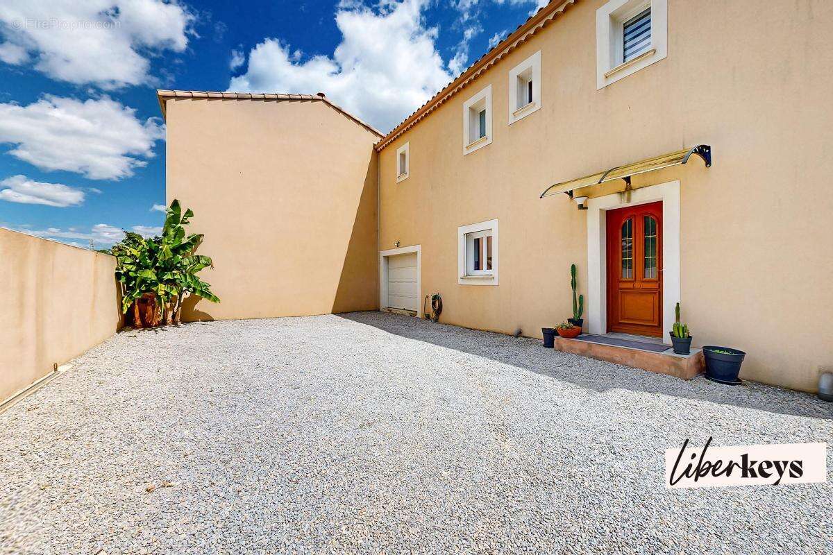 Maison à CALVISSON