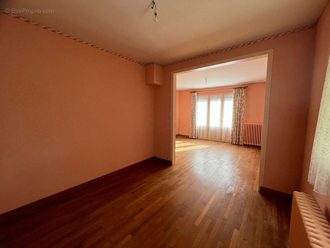 Maison à AUBIGNY-SUR-NERE