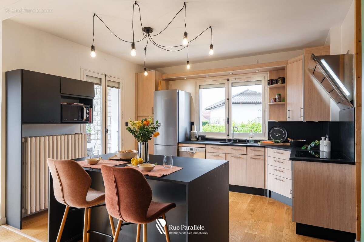 Maison à POISY