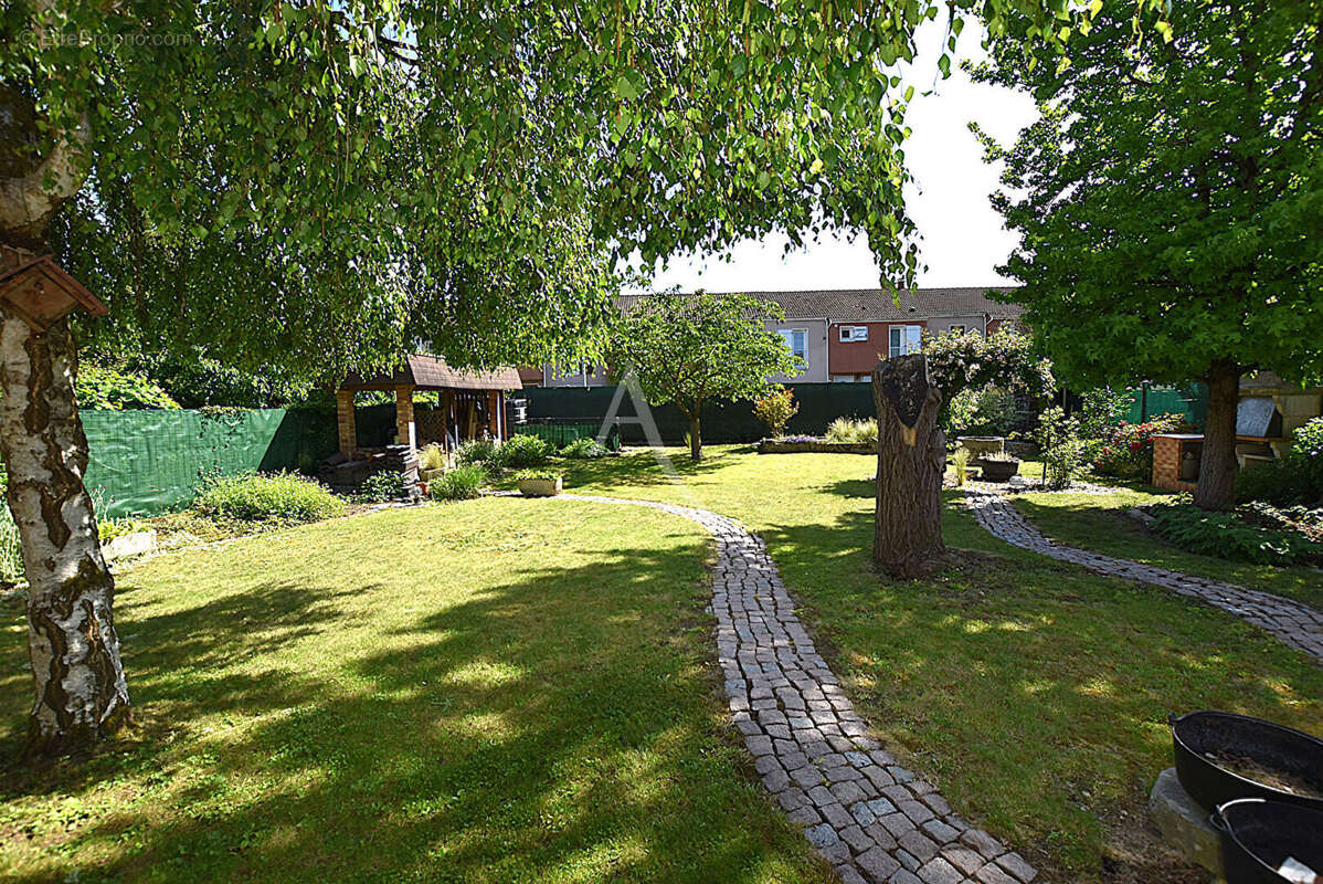 Maison à COMBS-LA-VILLE