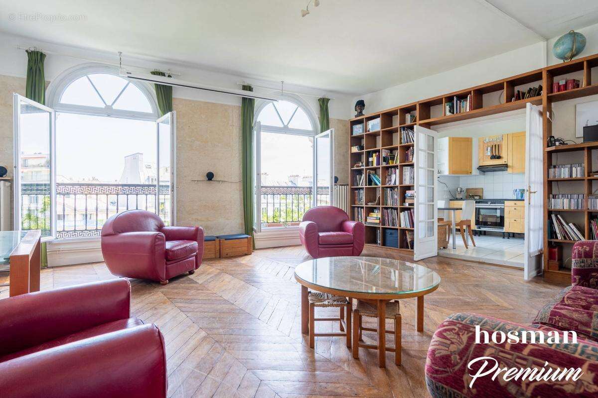 Appartement à PARIS-2E