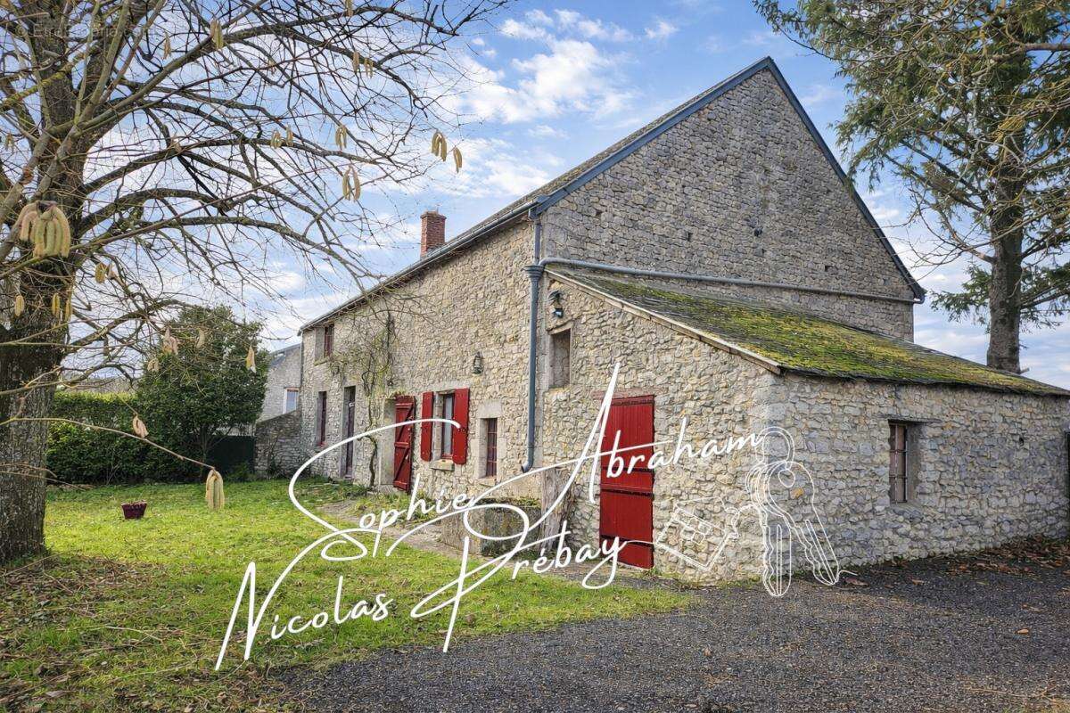 Maison à rénover avec grange attenante et grand terrain - photo 3