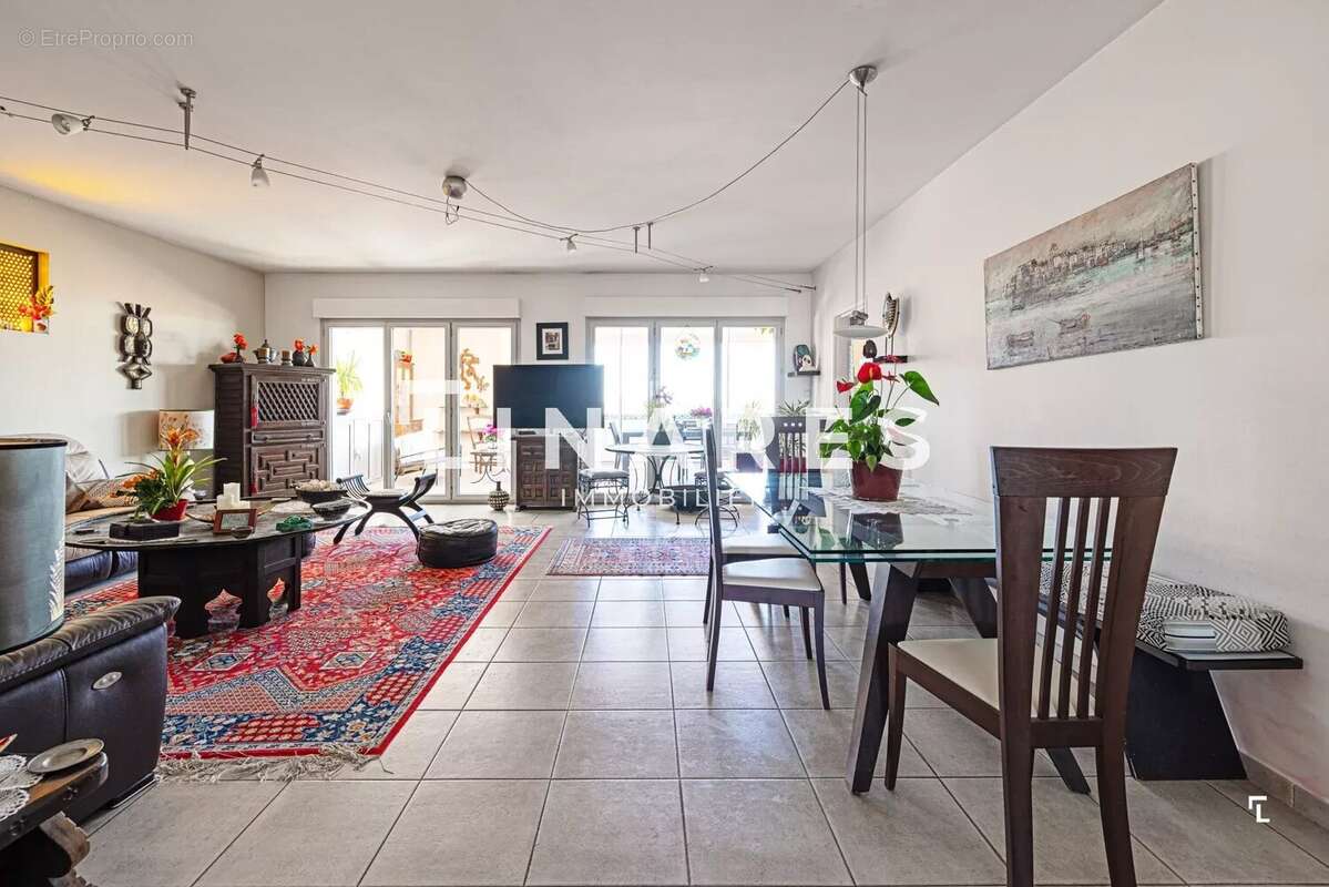 Appartement à MARSEILLE-8E